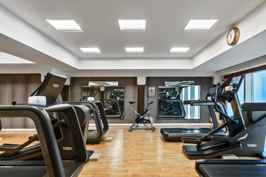 Burj Al Arab Jumeirah most luxury hotel gym